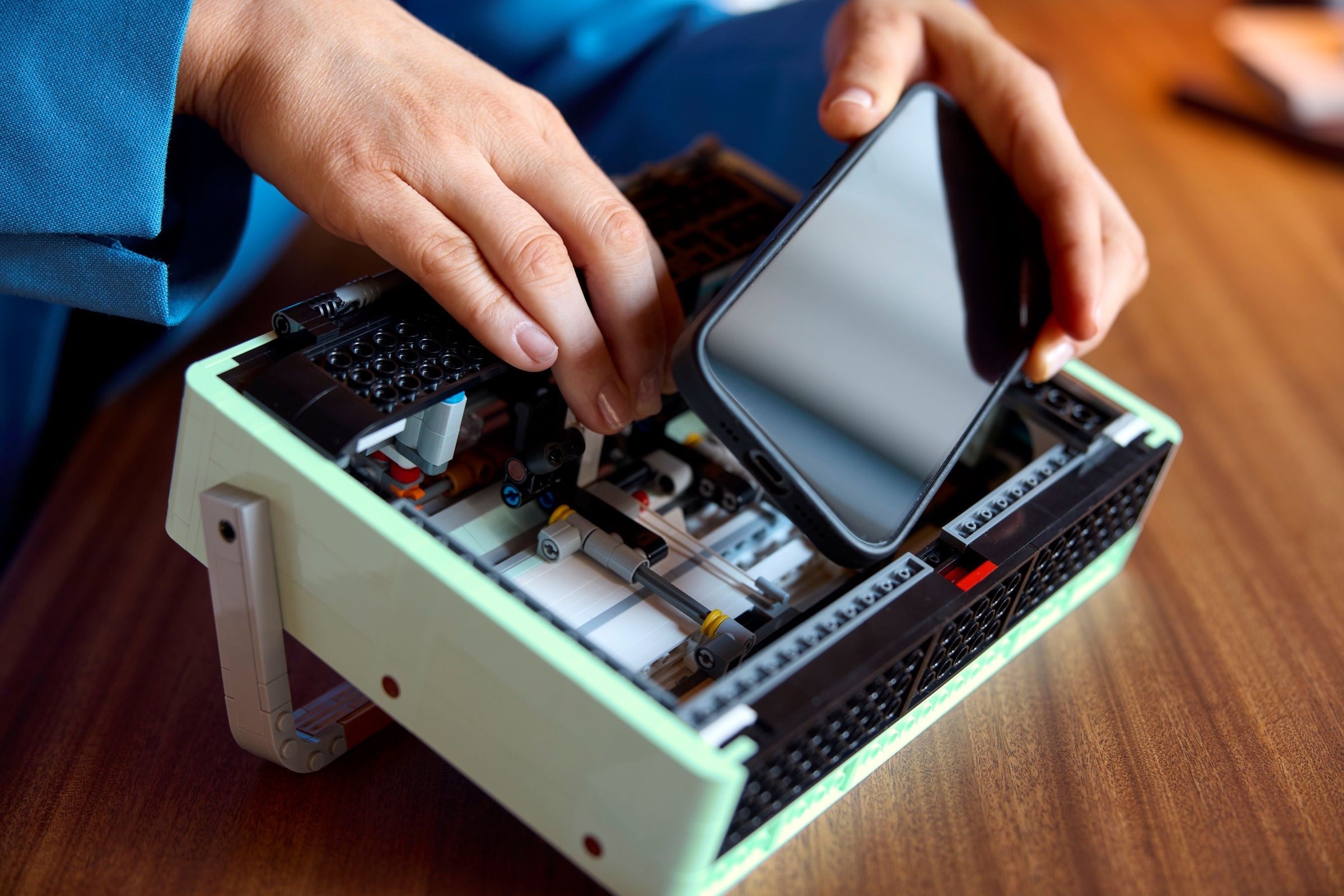 Smartphone integration compartment