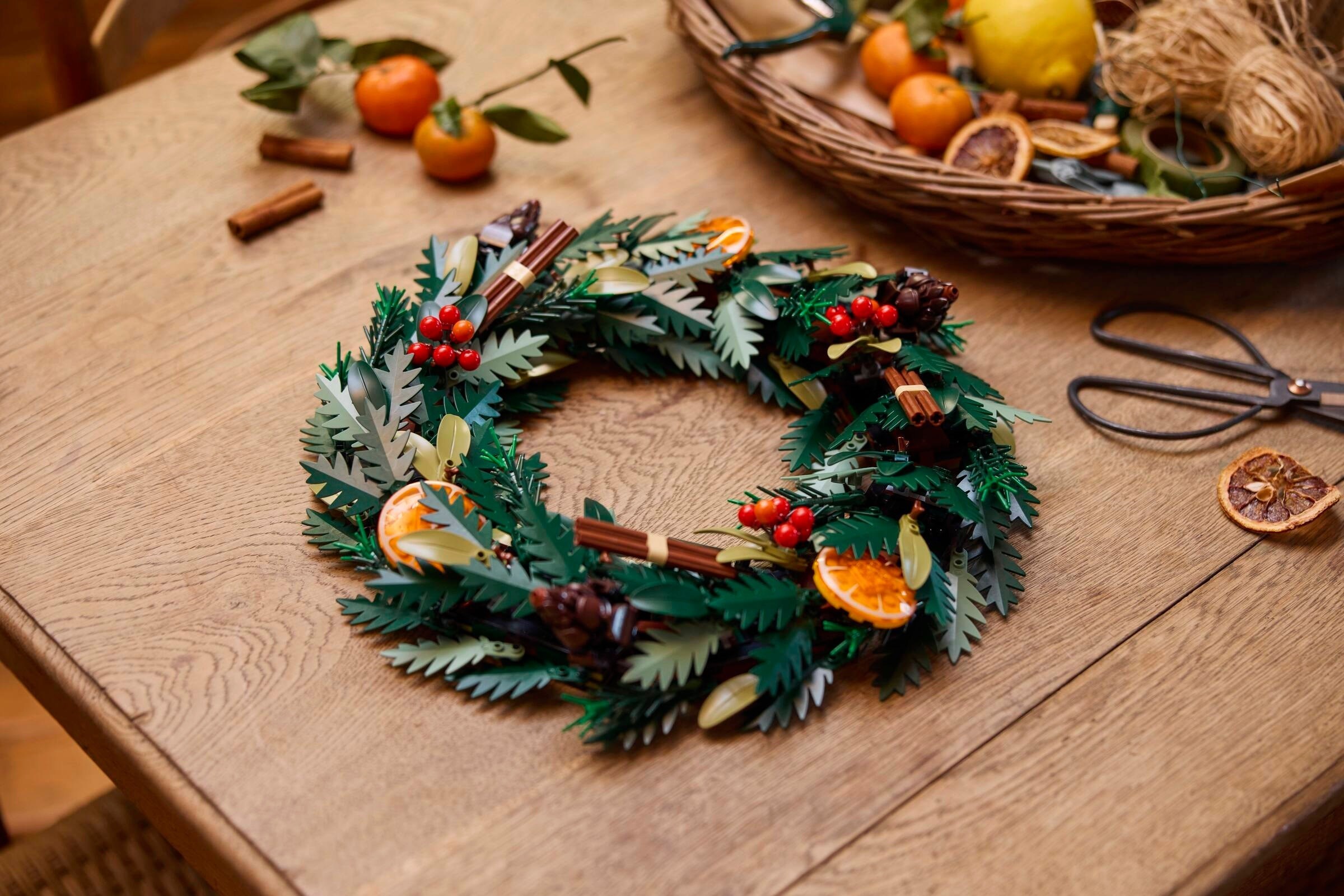 Wreath construction details