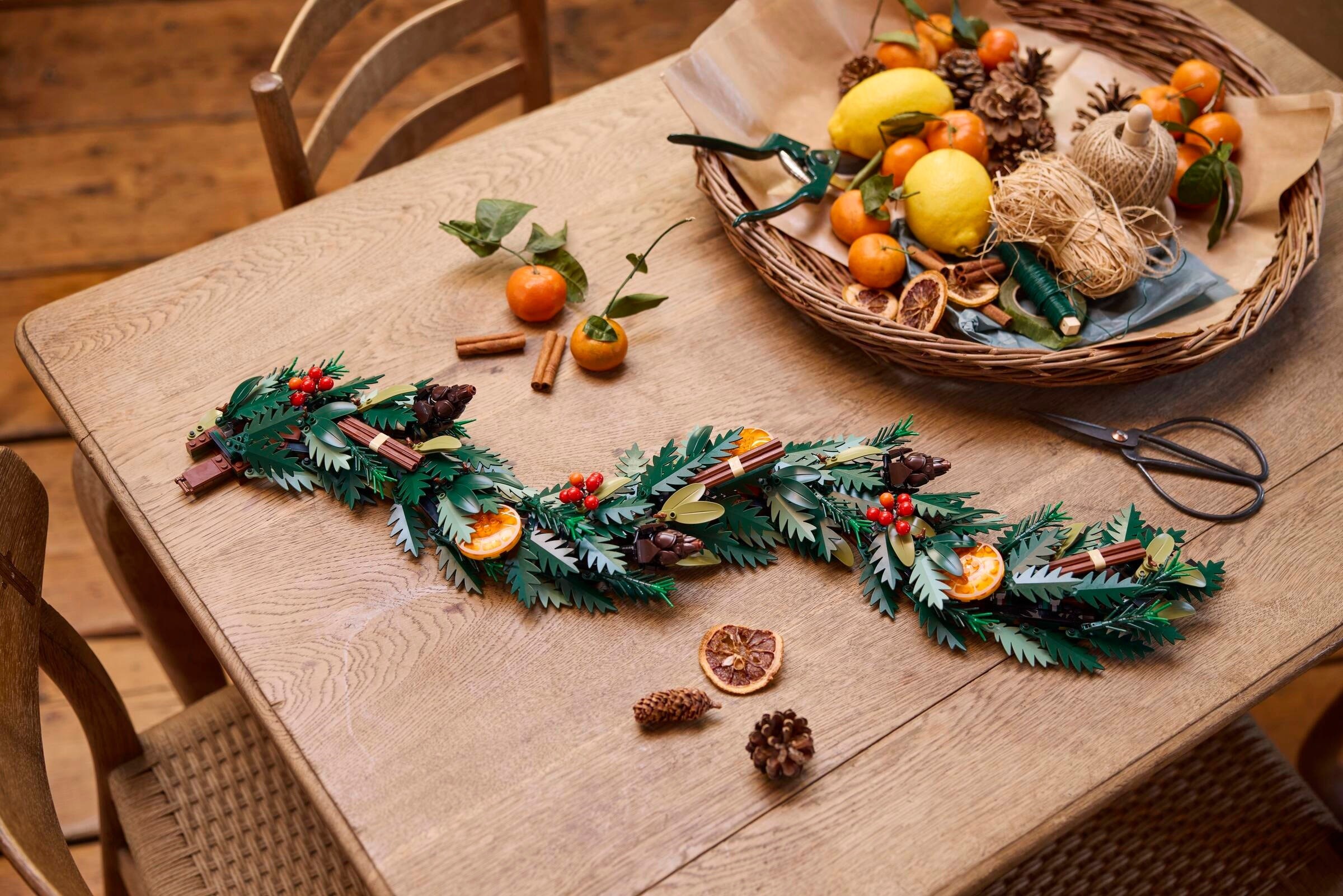 Garland table display option