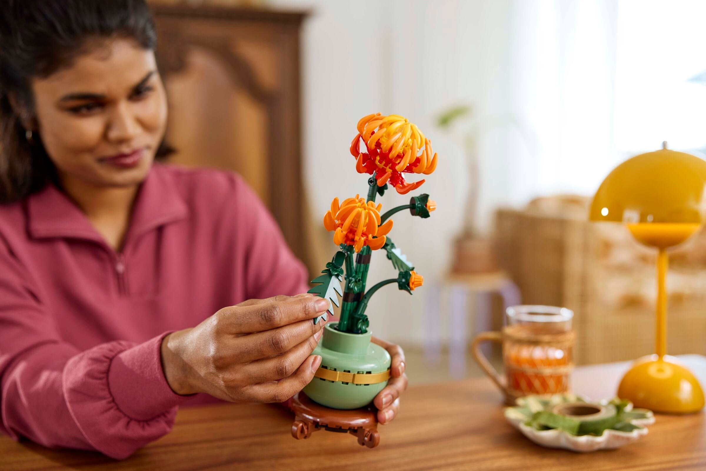 Interactive chrysanthemum building