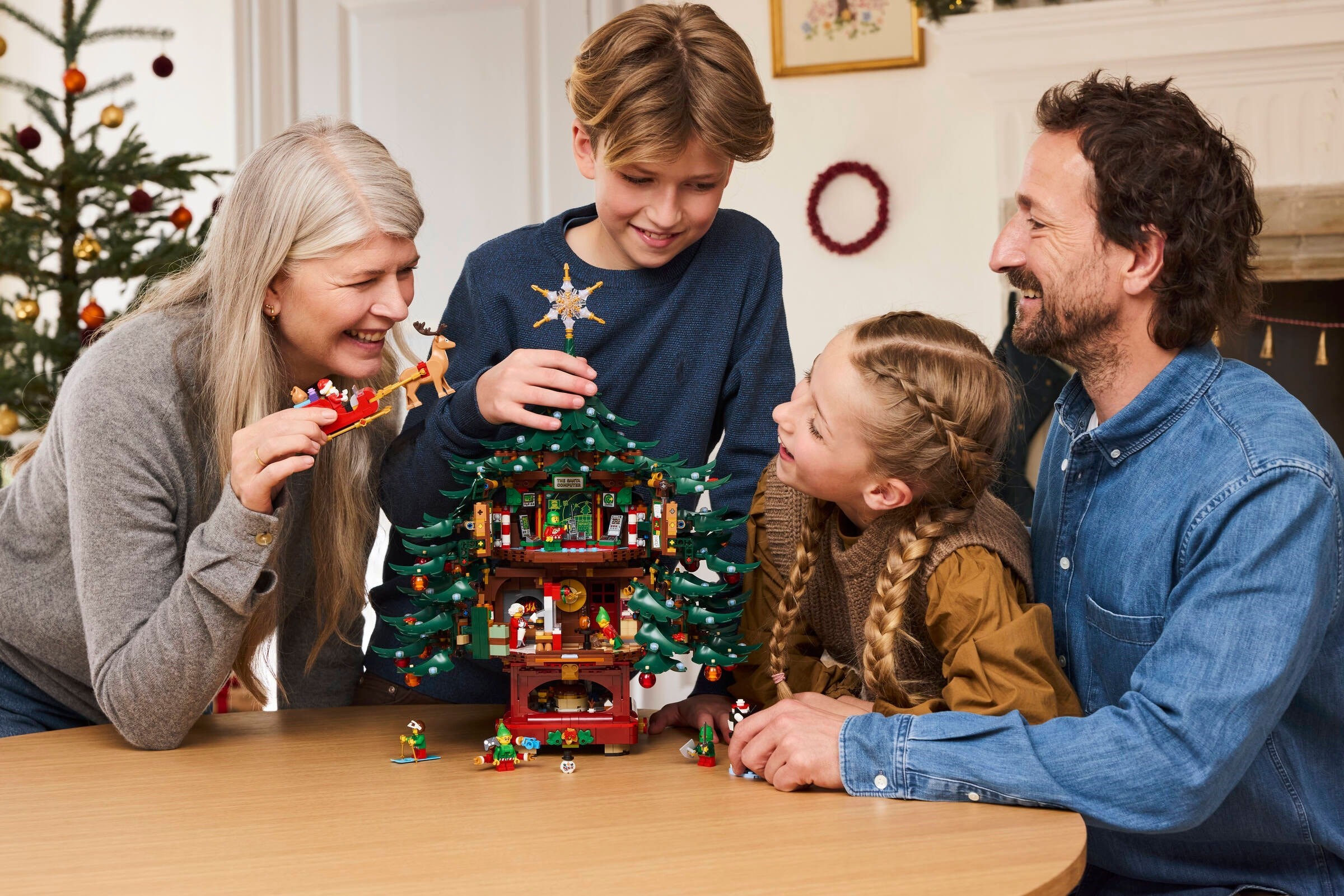 Family Christmas Tree Decoration - Image 4