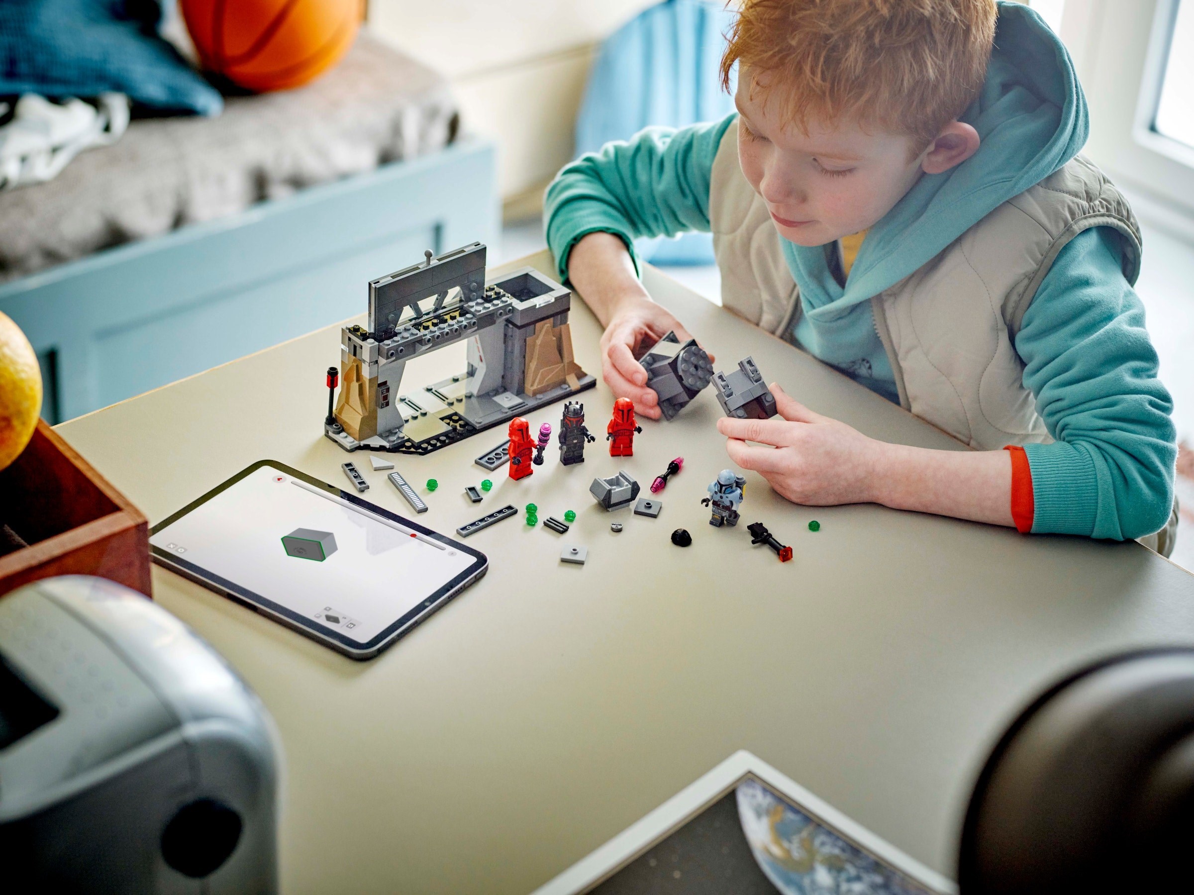 Child building and exploring features