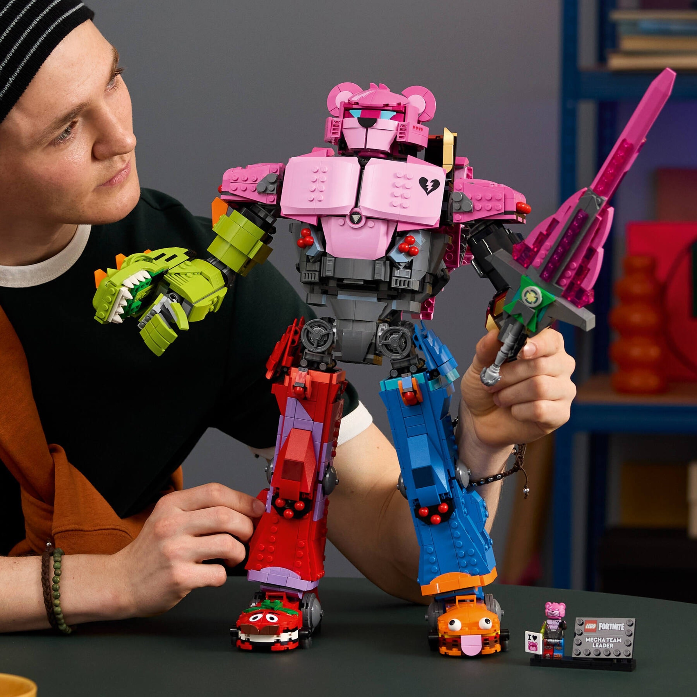 Mecha Team Leader - Image 4