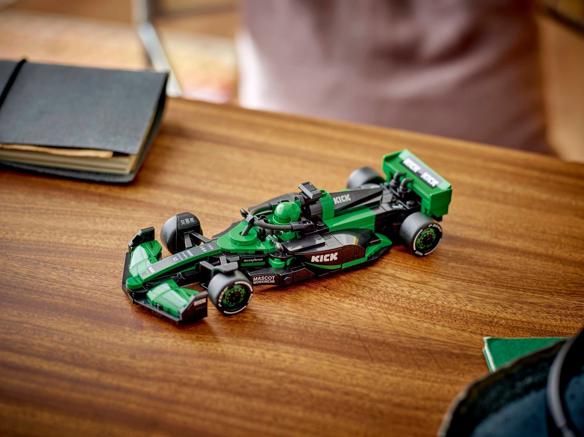 KICK Sauber F1 Team C44 - Image 5
